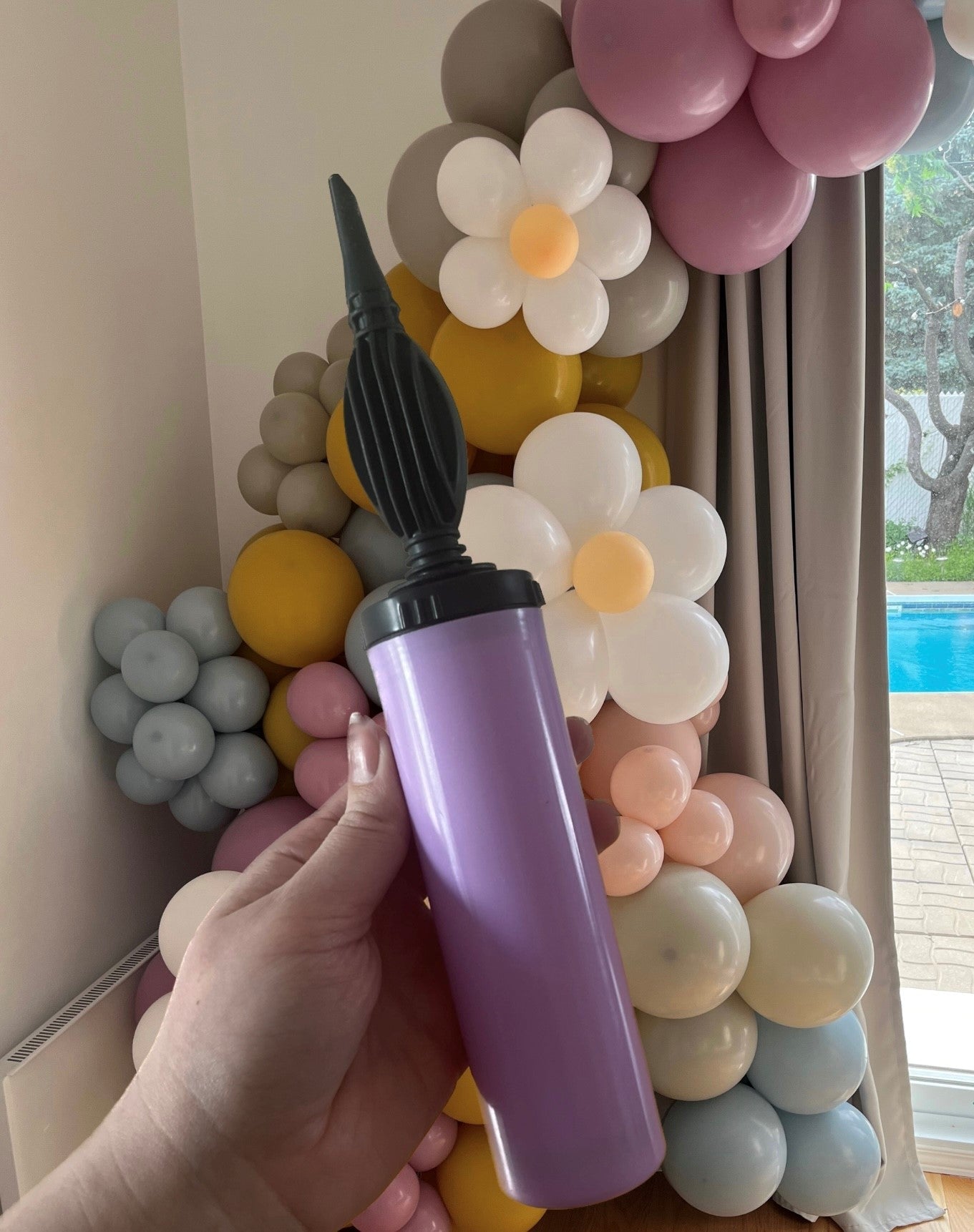 Pompe à ballon manuelle - Boutique C'est la fête